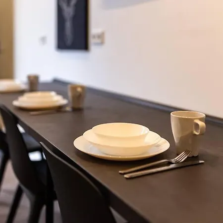 Design Altstadtperle Mit 2,5 Schlafzimmer- Waschmaschine - Parkplatz