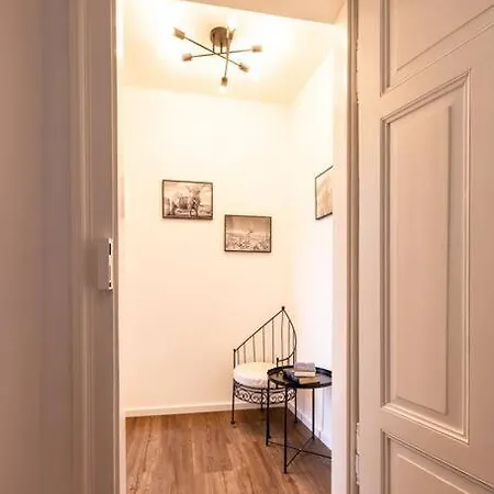 Apartment Design Altstadtperle Mit 2,5 Schlafzimmer- Waschmaschine - Parkplatz Pirna